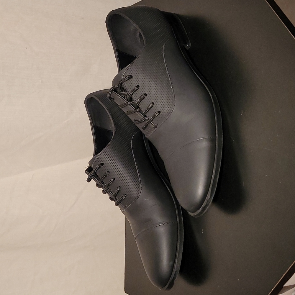 Aldo Black Leather Cap Toe Oxford Shoes 11 - Picture 1 of 9
